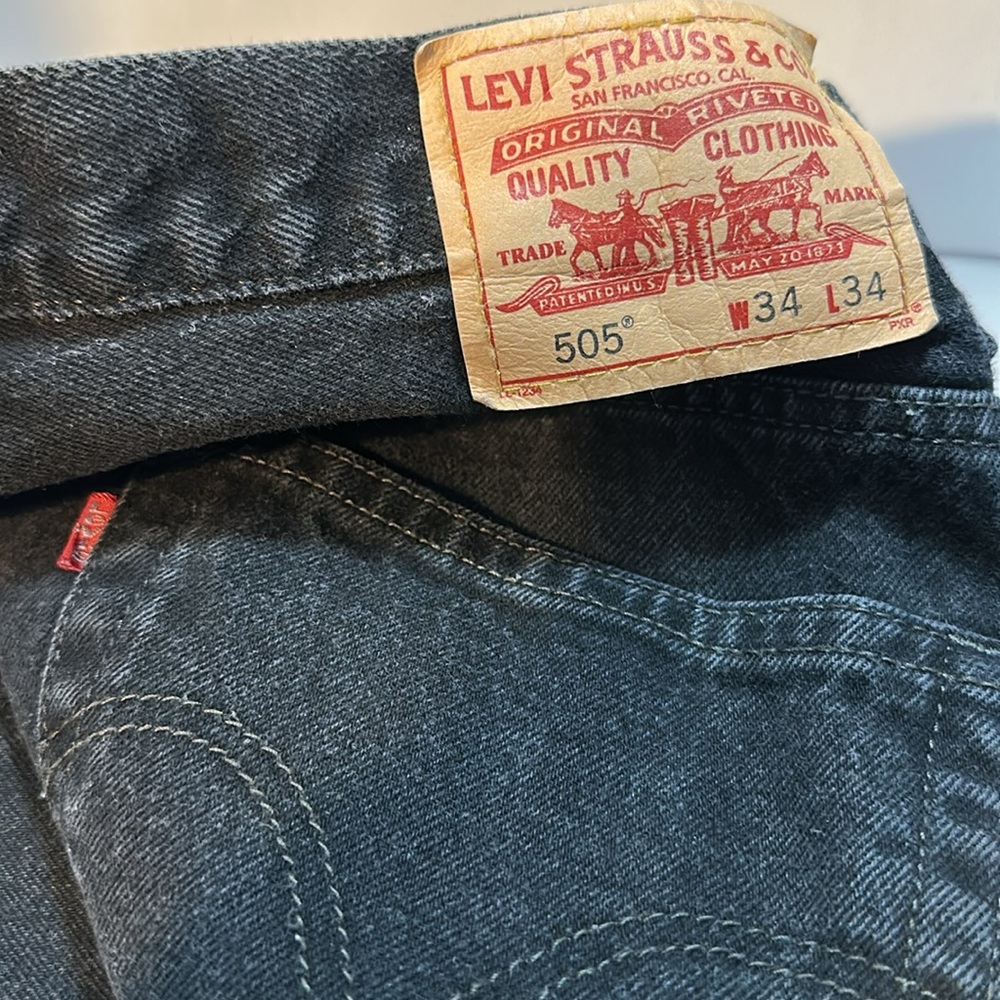 Levi Strauss 505 Black Denim Jeans #1004 - Picture 2 of 4